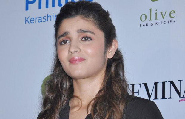 Alia-Bhatt-Worried