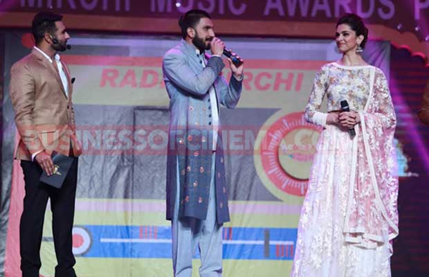 Radio-Mirchi-Amritsar-&-Patiala-Stations-Launched-by-Ranveer-Singh-and-Deepika-Padukone-3