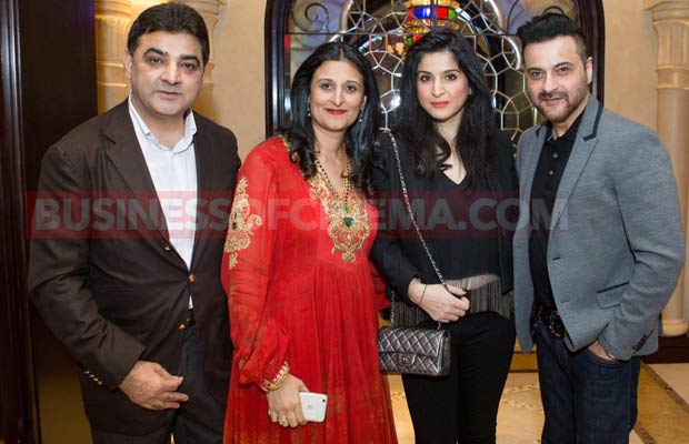 anil-kapoors-star-studded-birthday-bash-in-dubai-hostel-2