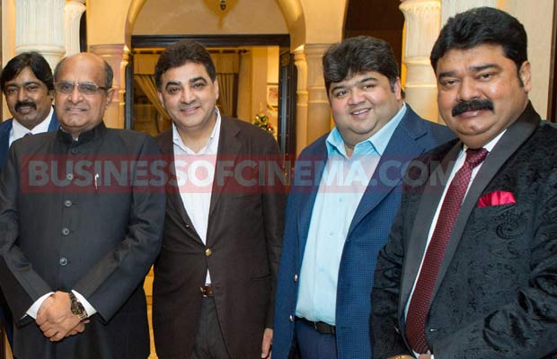 anil-kapoors-star-studded-birthday-bash-in-dubai-hostel-5