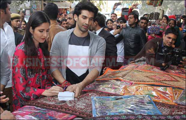 Katrina-Kaif-&-Aditya-Roy-Kapur-16