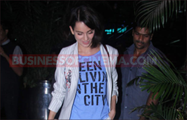 kangana-returns-from-delhi-4