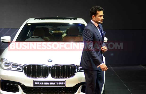 sachin-tendulkar-auto-expo-3