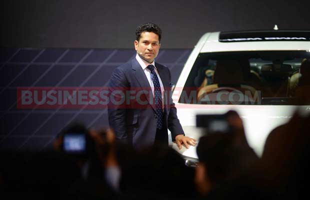 sachin-tendulkar-auto-expo-5