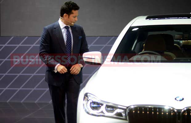 sachin-tendulkar-auto-expo-7