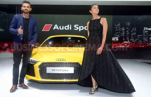 virat-kohli-alia-auto-expo-12