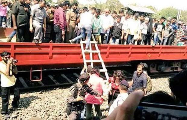 Shahid-Kapoor-and-Kangana-Ranaut’s-Rangoon