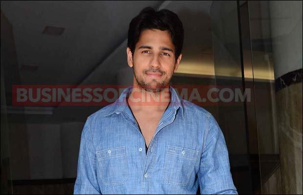 kapoor-n-sons-radio-station-7