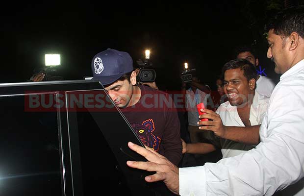 ranbir-kapoor-snapped-10