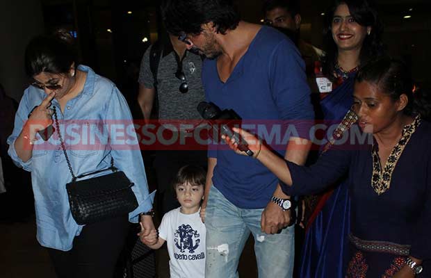 Shahrukhkhan-abram-airport1