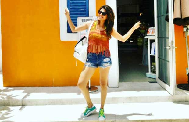 KishwerMerchant-Holiday-2