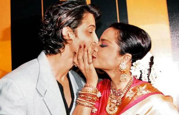 Rekha-HrithikRoshan-Kiss