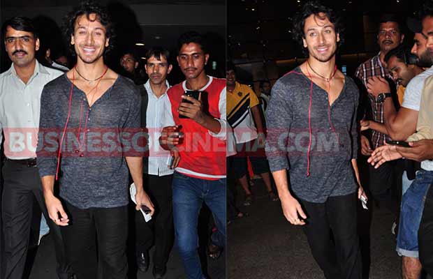 TigerShroff-Airport-6