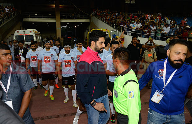 ABhishek-Bachchan-SOccer-Match-4