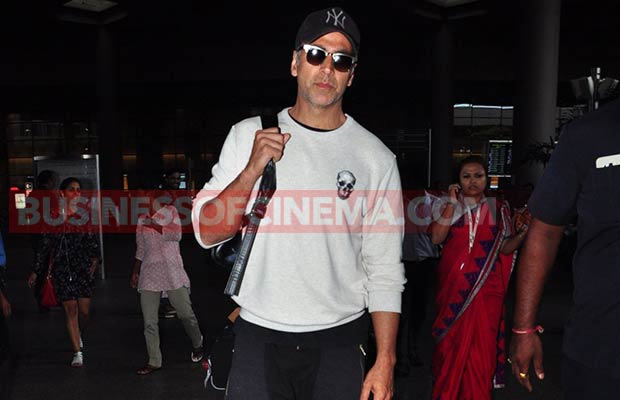 Akshay-Kumar-Aiport-4