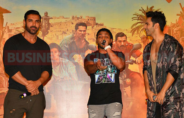 John-Abraham-Varun-Dhawan-05417