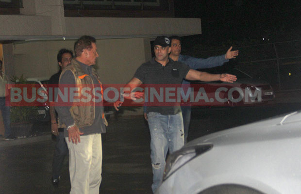 Salim-Khan-Salman-Khan-Arpita-Khan-Bash-10