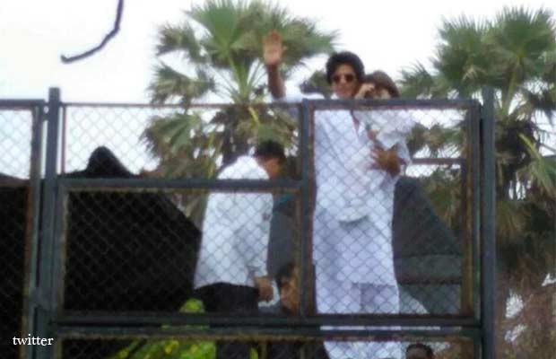 ShahrukhKhan-Abram-Eid-11