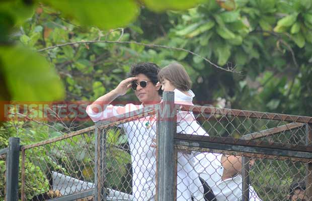 ShahrukhKhan-Abram-Eid-2