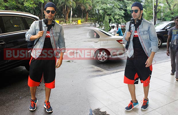 Varun-Dhawan-Airport-3