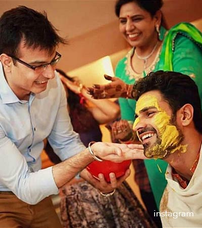 Vivek-Dahiya-Haldi-9