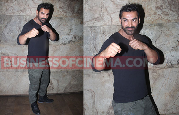 john-Abraham-Snapped-1