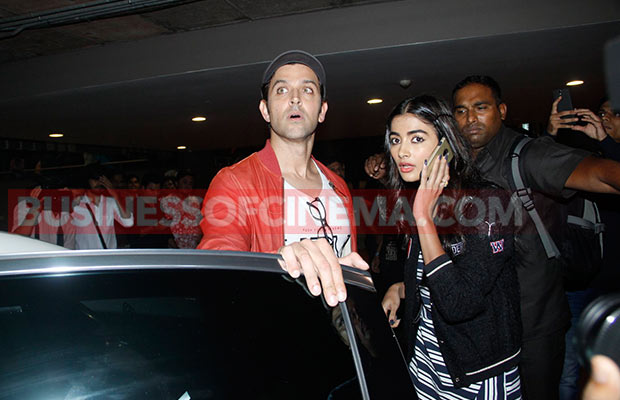 Hrithik-Roshan-Pooja-Hegde-Airport-4