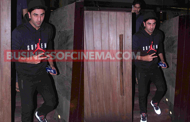 Ranbir-Kapoor-Aayan-Snapped-3