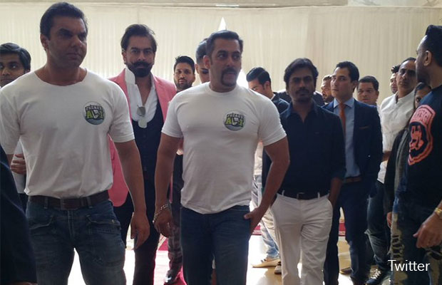 Salman-Khan-Freaky-Ali-DXB-2