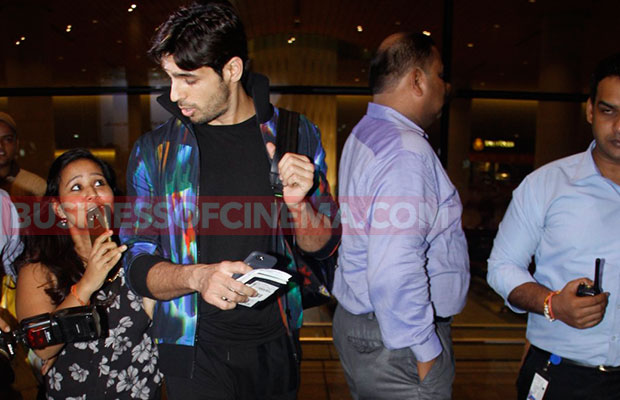 Siddharth-Malhotra-Airport-8