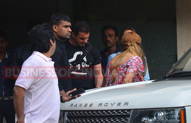 Sohail-Khan-Iulia-Vantur-5