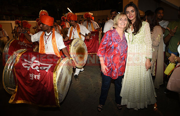 Amy-Jackson-Ganpati-18