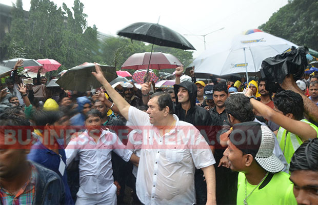 ranbir-kapoor-visarjan-7