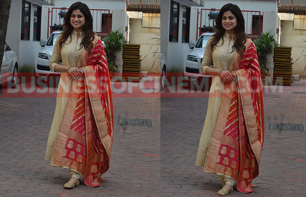 Shamita-Shetty-Visarjan-1