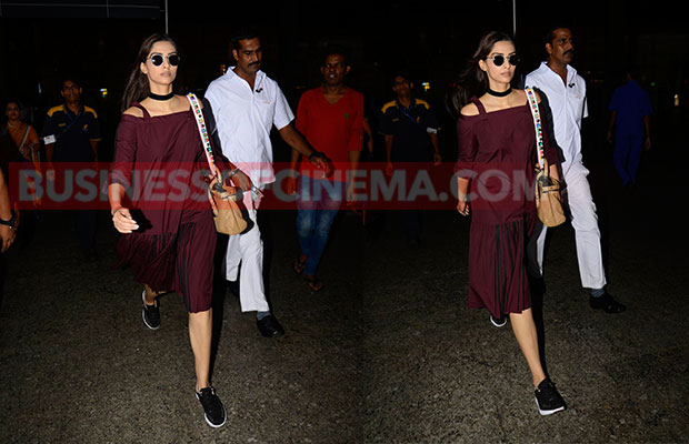 sonam-kapoor-airport