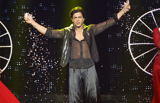 shahrukh-khan-performing