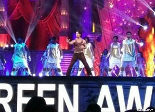 tiger-shroff-screen-awards-2