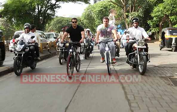 Salman Khan Sohail Khan Cycle