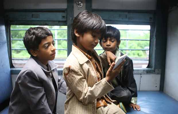 Rakeysh Omprakash Mehra Shoots Film Inside Delhi Bound Train
