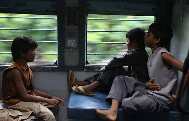 Rakeysh Omprakash Mehra Shoots Film Inside Delhi Bound Train