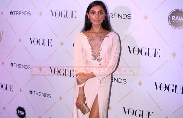 Vogue Beauty Awards 2017: Aishwarya Rai Bachchan, Karisma Kapoor, Disha Patani Turn Heads!