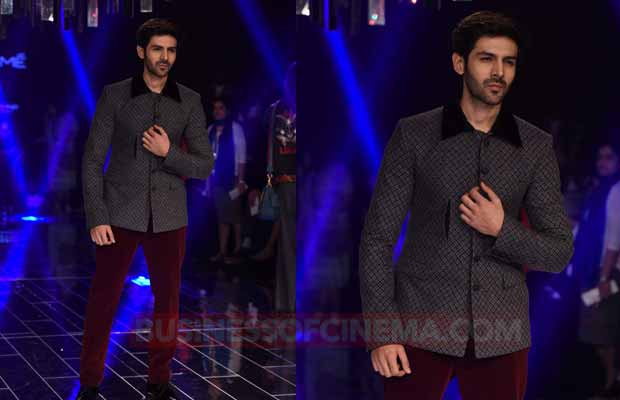 LFW'17 Finale: Jacqueline Fernandez-Aditya Roy Kapur Amped Up Hotness Quotient In Manish Malhotra Creation!