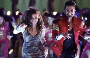 Shahid Kapoor's Killer Dancing With Alia Bhatt In Shaam Shaandaar Track