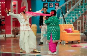 Singh Is Bliing Team Visited The Sets Of Comedy Nights With Kapil