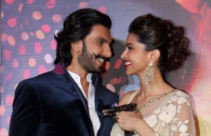Ranveer Singh Couldn't Get His Eyes Off Deepika Padukone!