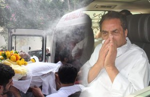 Photos: Bollywood Celebs In Tears At Abhay Deol's Father Ajit Singh Deol's Funeral