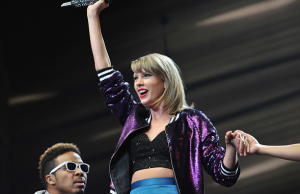 Taylor Swift Donates A Whooping Amount To 13-Month-Old Cancer Patient