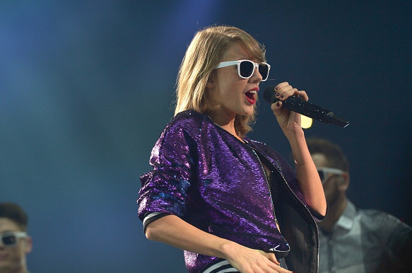 Taylor Swift Being Sued For Plagiarizing Shake It Off Lyrics!