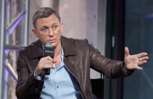 Spectre's James Bond Daniel Craig Speaks Up On Bollywood Movies