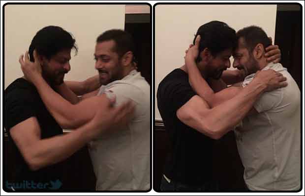 Photos: This Is How Shah Rukh Khan Showered Love On Salman Khan
